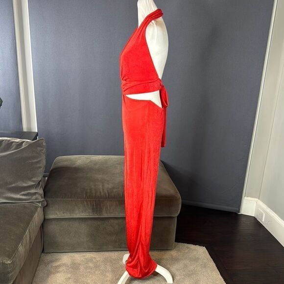 Women’s Red Deep V-Neck Halter Jumpsuit Ring Accent Wide Leg BodyCon Size L NEW - Picture 7 of 12